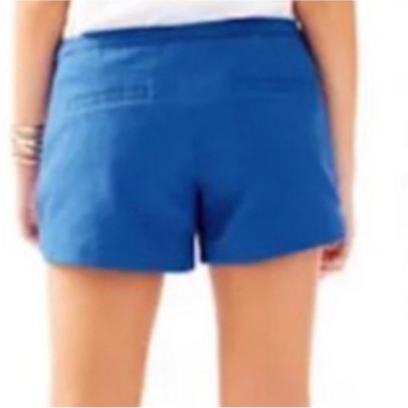 Lilly Pulitzer Adie Shorts size 4 excellent condition blue 

True Navy Dark Blue - Picture 4 of 11